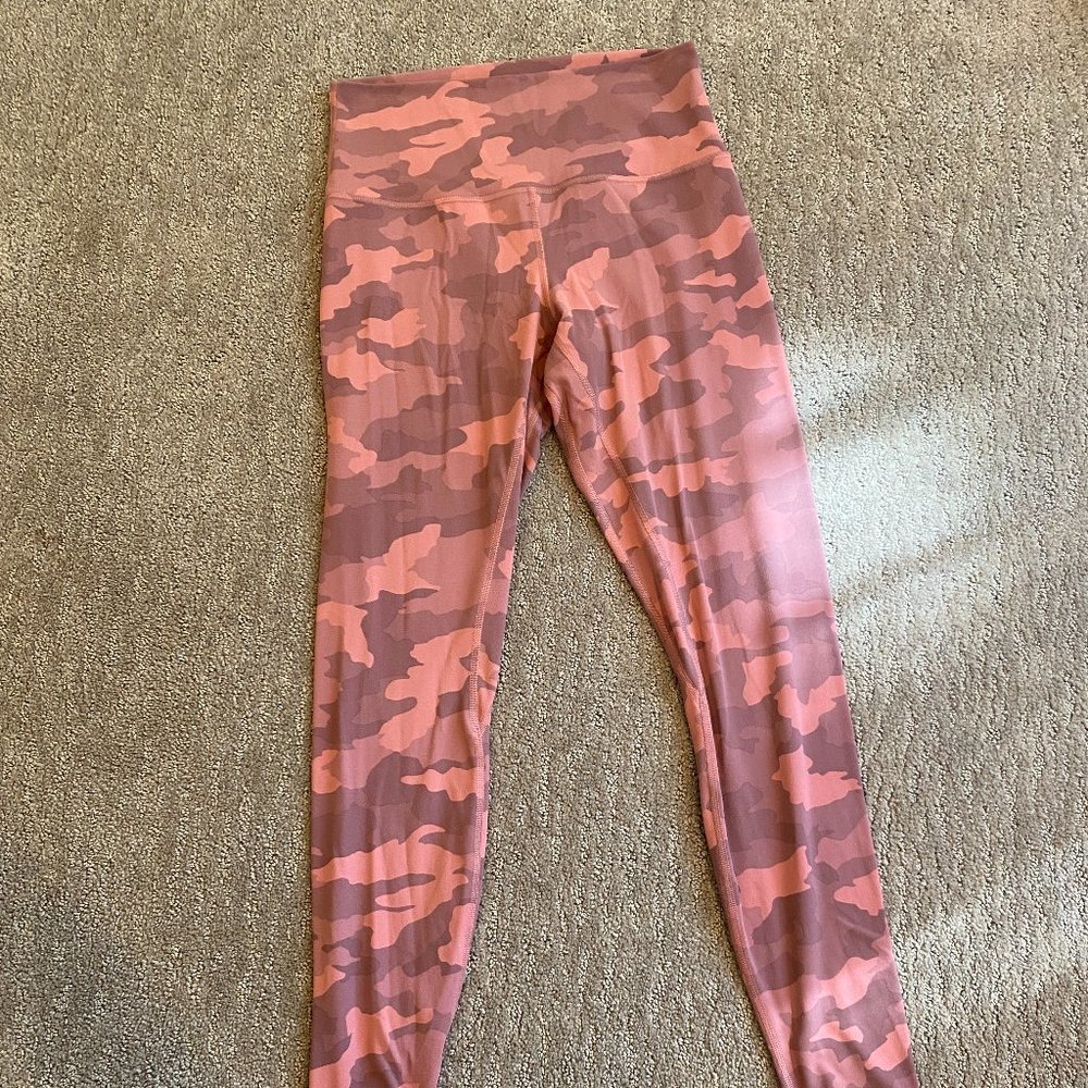 Lululemon Camo Brier Rose Align Leggings: Size 8